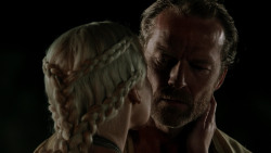 extant_GameOfThrones_1x10-FireAndBlood_4897