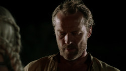 extant_GameOfThrones_1x10-FireAndBlood_4912