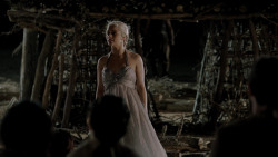 extant_GameOfThrones_1x10-FireAndBlood_4948