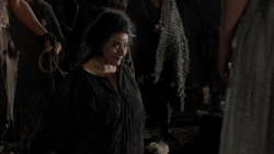extant_GameOfThrones_1x10-FireAndBlood_4978