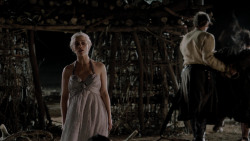 extant_GameOfThrones_1x10-FireAndBlood_5020