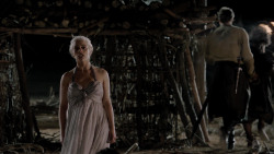 extant_GameOfThrones_1x10-FireAndBlood_5023