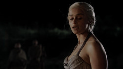extant_GameOfThrones_1x10-FireAndBlood_5048