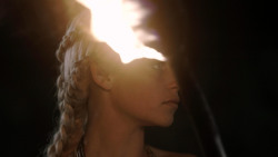 extant_GameOfThrones_1x10-FireAndBlood_5076