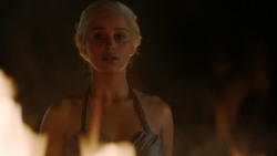extant_GameOfThrones_1x10-FireAndBlood_5170
