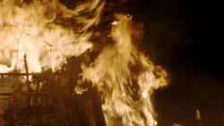 extant_GameOfThrones_1x10-FireAndBlood_5176