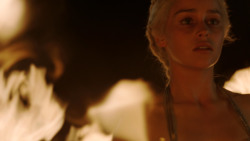 extant_GameOfThrones_1x10-FireAndBlood_5189