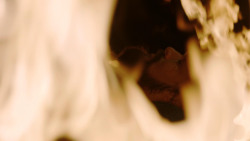extant_GameOfThrones_1x10-FireAndBlood_5206