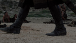 extant_GameOfThrones_1x10-FireAndBlood_5244