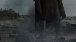 extant_GameOfThrones_1x10-FireAndBlood_5274