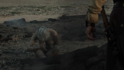 extant_GameOfThrones_1x10-FireAndBlood_5284