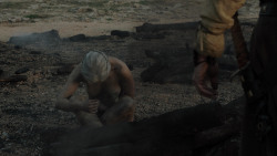 extant_GameOfThrones_1x10-FireAndBlood_5285