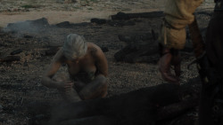 extant_GameOfThrones_1x10-FireAndBlood_5286