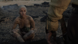 extant_GameOfThrones_1x10-FireAndBlood_5295