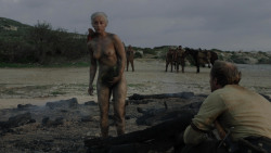 extant_GameOfThrones_1x10-FireAndBlood_5351