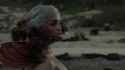 extant_GameOfThrones_1x10-FireAndBlood_5377