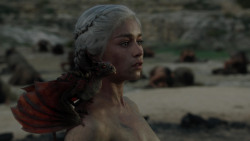 extant_GameOfThrones_1x10-FireAndBlood_5388