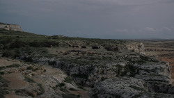 extant_GameOfThrones_1x10-FireAndBlood_5412
