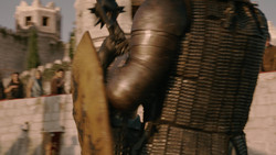 extant_GameOfThrones_2x01-TheNorthRemembers_0002