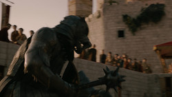 extant_GameOfThrones_2x01-TheNorthRemembers_0007