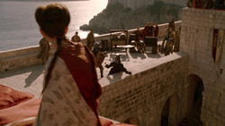 extant_GameOfThrones_2x01-TheNorthRemembers_0019