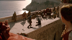 extant_GameOfThrones_2x01-TheNorthRemembers_0022