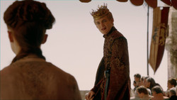 extant_GameOfThrones_2x01-TheNorthRemembers_0047