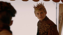 extant_GameOfThrones_2x01-TheNorthRemembers_0066