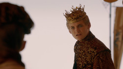 extant_GameOfThrones_2x01-TheNorthRemembers_0068
