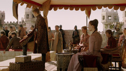 extant_GameOfThrones_2x01-TheNorthRemembers_0081