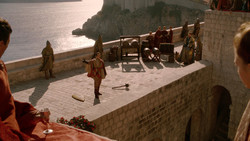extant_GameOfThrones_2x01-TheNorthRemembers_0087