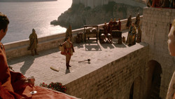 extant_GameOfThrones_2x01-TheNorthRemembers_0089
