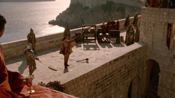 extant_GameOfThrones_2x01-TheNorthRemembers_0091