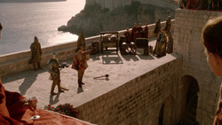 extant_GameOfThrones_2x01-TheNorthRemembers_0093