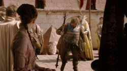 extant_GameOfThrones_2x01-TheNorthRemembers_0118