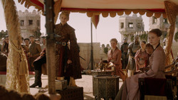 extant_GameOfThrones_2x01-TheNorthRemembers_0138