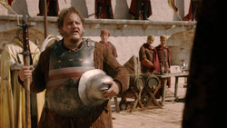 extant_GameOfThrones_2x01-TheNorthRemembers_0140