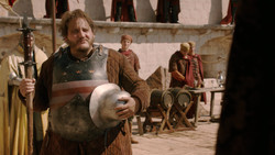 extant_GameOfThrones_2x01-TheNorthRemembers_0145