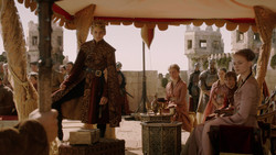 extant_GameOfThrones_2x01-TheNorthRemembers_0146