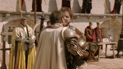 extant_GameOfThrones_2x01-TheNorthRemembers_0190