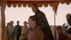 extant_GameOfThrones_2x01-TheNorthRemembers_0193