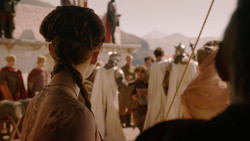 extant_GameOfThrones_2x01-TheNorthRemembers_0199