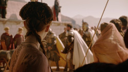 extant_GameOfThrones_2x01-TheNorthRemembers_0202