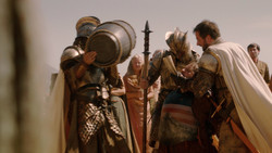extant_GameOfThrones_2x01-TheNorthRemembers_0210
