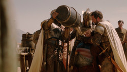 extant_GameOfThrones_2x01-TheNorthRemembers_0212