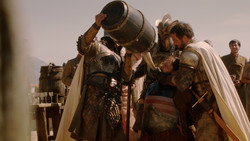 extant_GameOfThrones_2x01-TheNorthRemembers_0213
