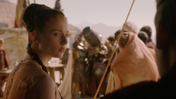 extant_GameOfThrones_2x01-TheNorthRemembers_0229