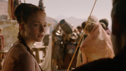 extant_GameOfThrones_2x01-TheNorthRemembers_0232