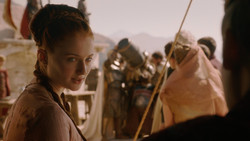 extant_GameOfThrones_2x01-TheNorthRemembers_0235