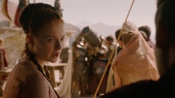 extant_GameOfThrones_2x01-TheNorthRemembers_0236